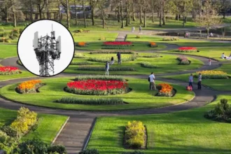 30m Mast Plan Sparks Fears in Victoria Park Glasgow 2026