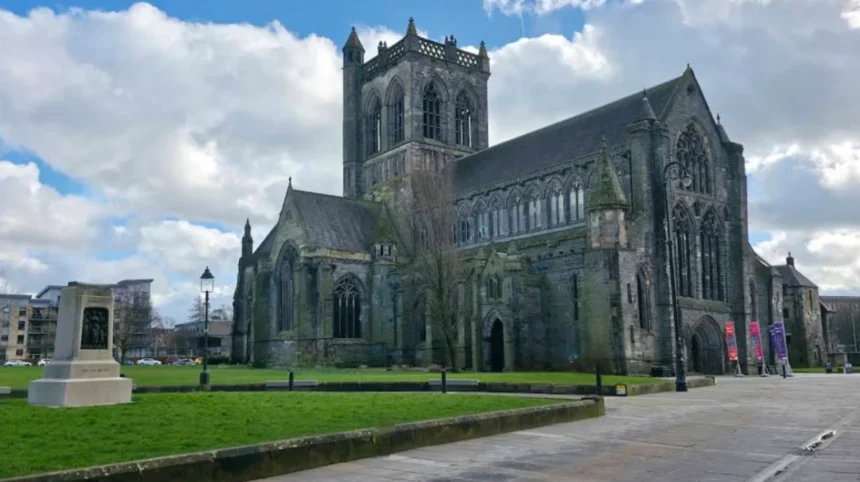 How To Access Paisley Abbey History From Glasgow: Complete Visitor Guide