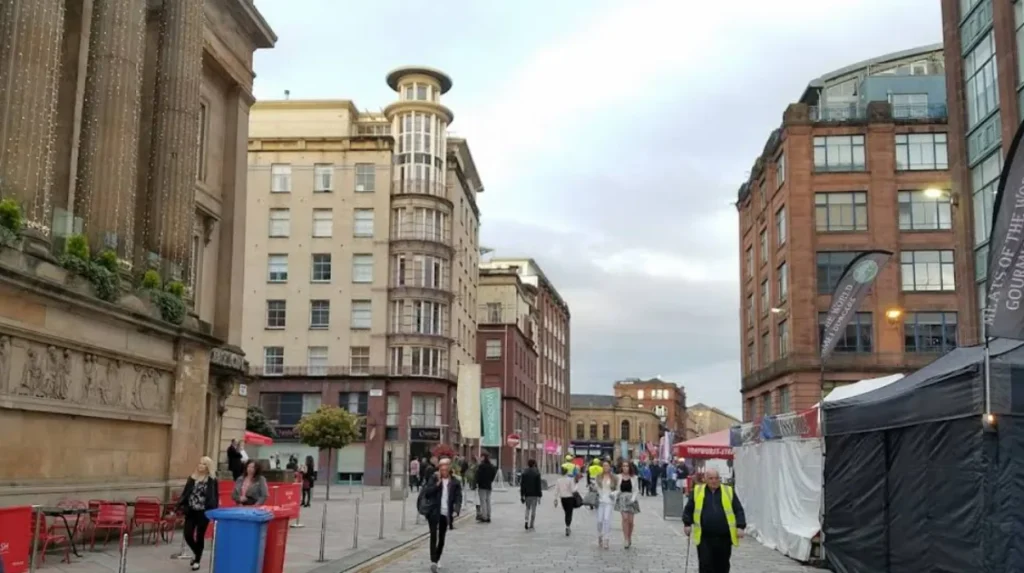 What Are the Best Times to Visit Merchant Square Glasgow?