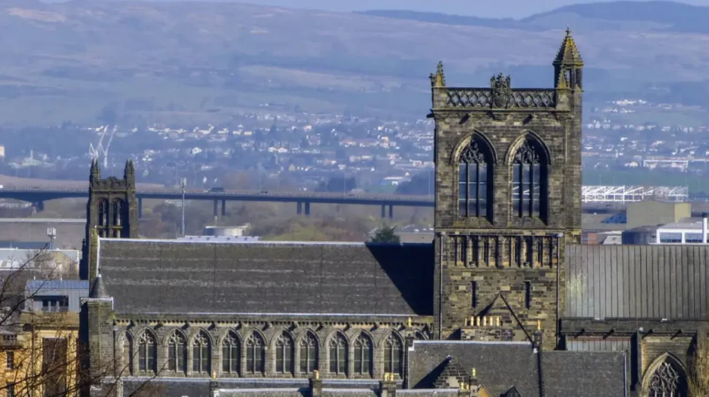 What Is The Historical Origin Of Paisley Abbey Near Glasgow?