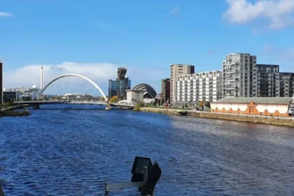 How Locals In Glasgow Select The Best Reliable Daily News Options