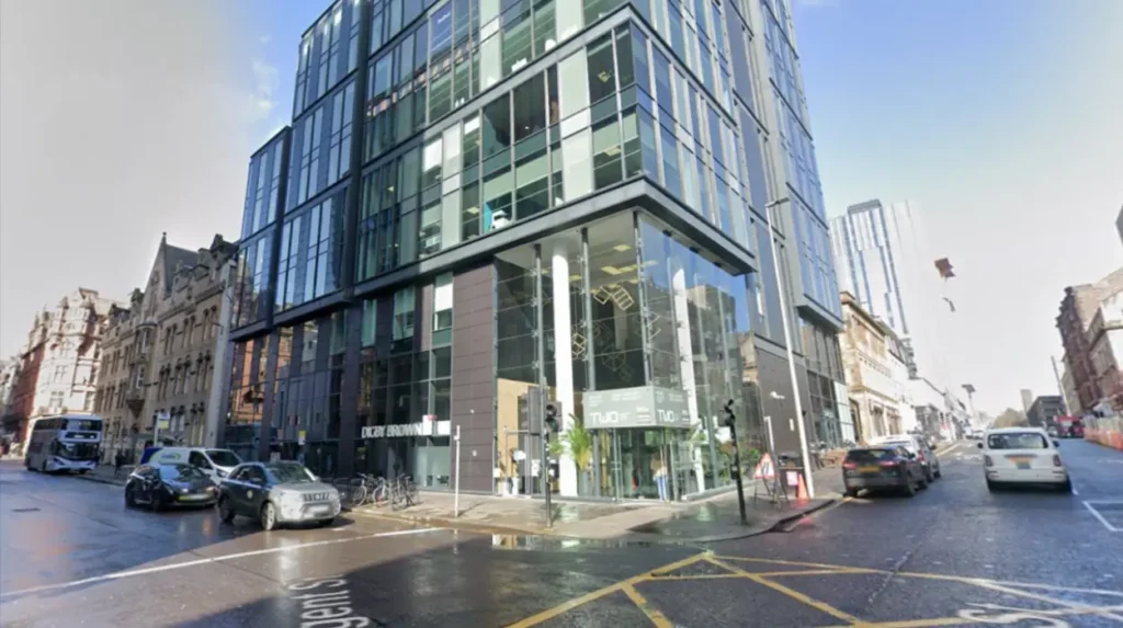What Are IT Manager Salaries at Glasgow Tech Companies?