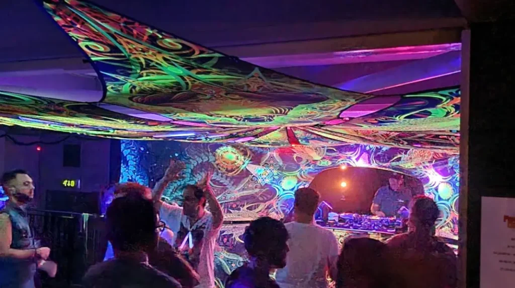 What Defines the Glasgow Underground Techno Scene?