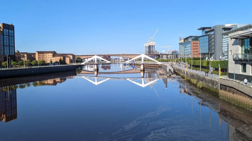 What Is the History of the Glasgow Press and Media Ecosystem?