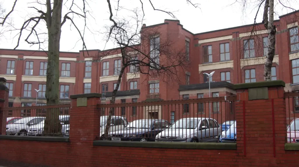 Why Is Hillhead the Primary Residential Choice for Glasgow Students?