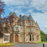 Are Giffnock and Clarkston Worth the Daily Commute Into Glasgow for Families?