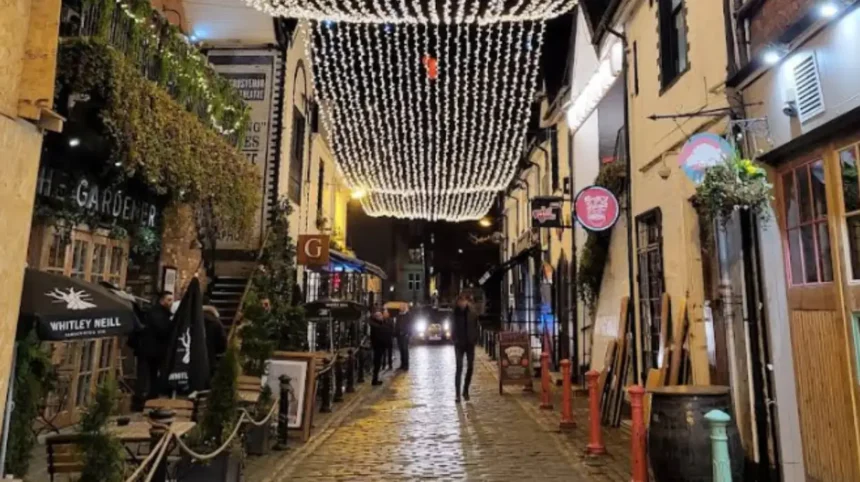 Is Ashton Lane Glasgow West End Worth It or Too Touristy Now?