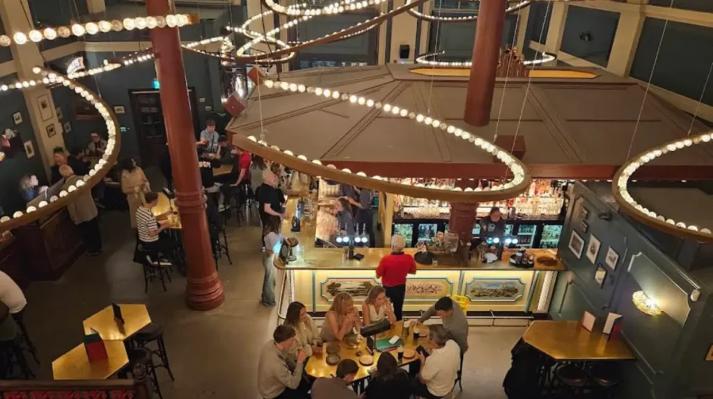Which Establishments Define the Glasgow Southside Craft Beer Landscape?