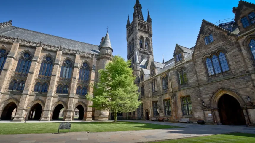 Glasgow University Freshers Week Guide – Glasgow 2026