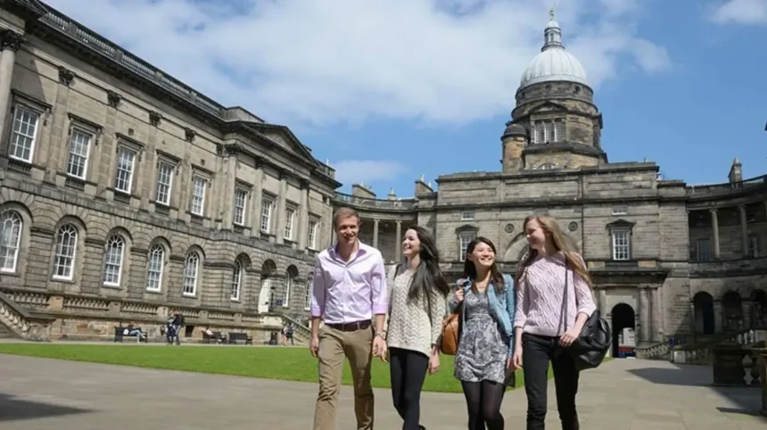 Glasgow vs Edinburgh Student Life Comparison – Glasgow 2026