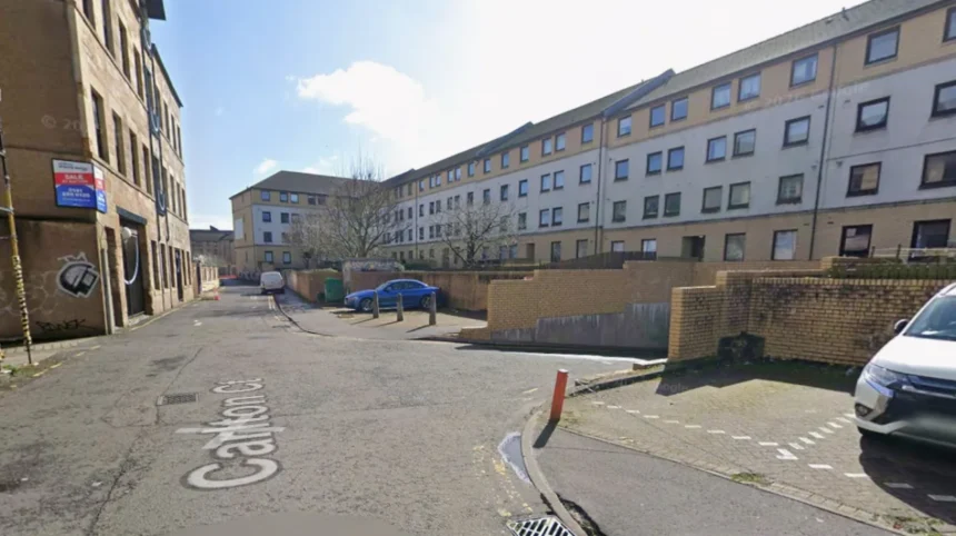 Man Found Injured on Carlton Court Dies in Hospital | Glasgow 2026