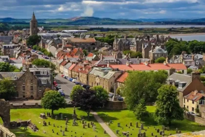 Manhunt Underway After Syrian Refugee Stabbed in Royston, Glasgow 2026