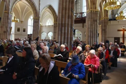 Catholic Church to Halve Glasgow Parishes Amid Priest Shortage, Glasgow 2026