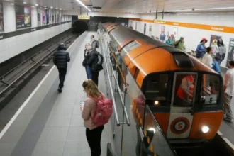 Glasgow Subway Timetable First and Last Train Times