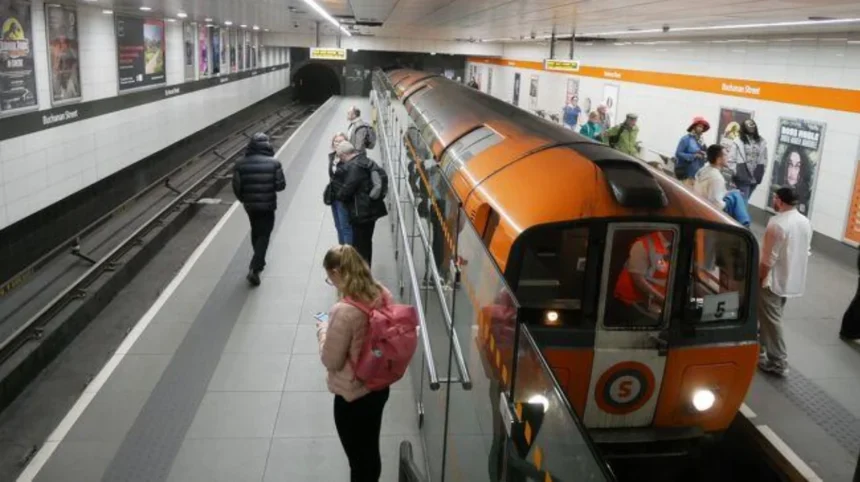 Glasgow Subway Timetable First and Last Train Times
