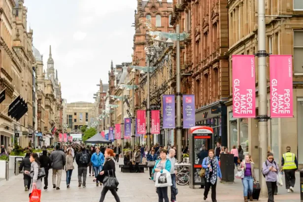 Living in Glasgow City Centre Pros, Cons and Costs